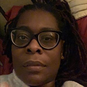 Meet your Posher, Caron